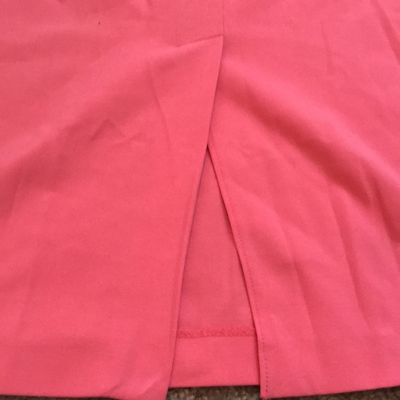 New York & Company 7th Avenue Suiting Collection midi coral size 2 skirt - Picture 3 of 5